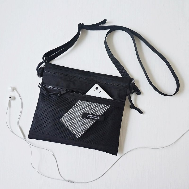 Man front sakosh bag waterproof specification double zipper black mesh - กระเป๋าแมสเซนเจอร์ - ไนลอน สีดำ
