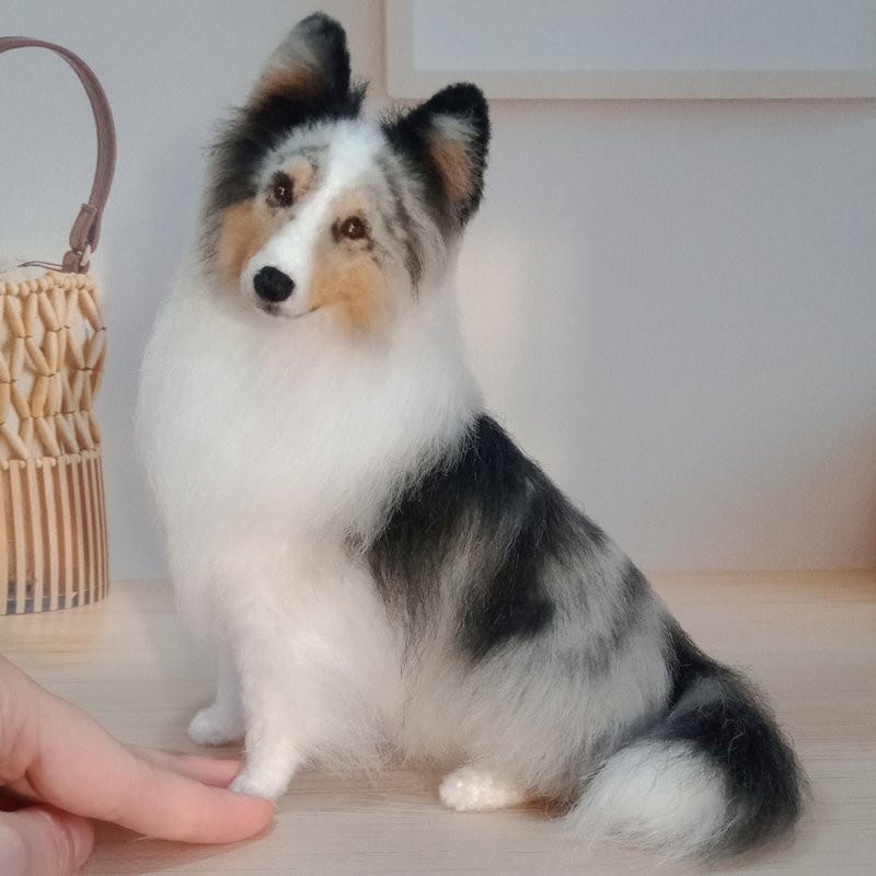 7,5 inches - Height, Realistic custom miniature crochet Sheltie Merle figurine - 玩偶/公仔 - 其他材質 銀色