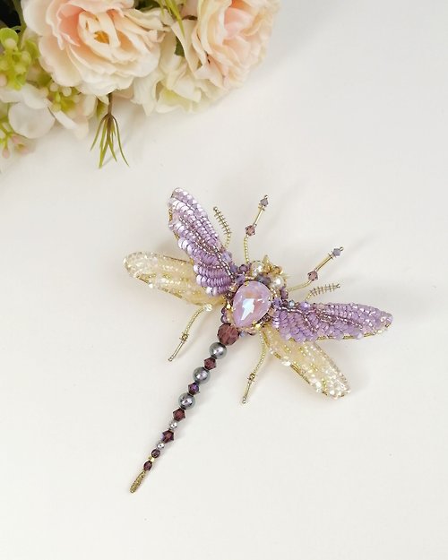 Flying insect Brooch dragonfly/flyinsect /Handmade brooch /Cristal brooch /jewellery