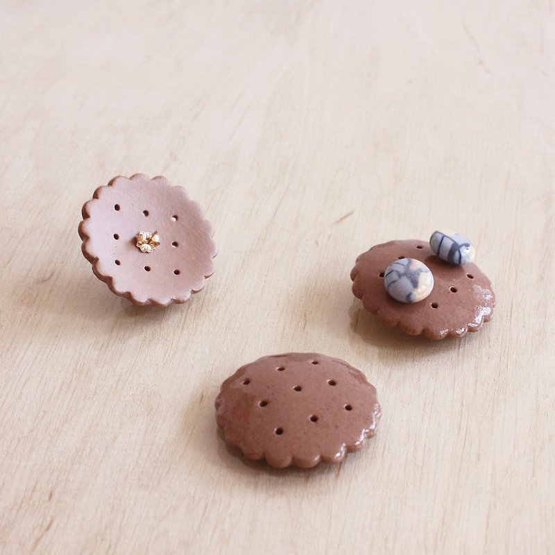 Ceramic ear acupuncture jewelry storage rack, whole wheat butter flavor Butter, a high temperature firing at 1280 degrees - ของวางตกแต่ง - เครื่องลายคราม สีนำ้ตาล