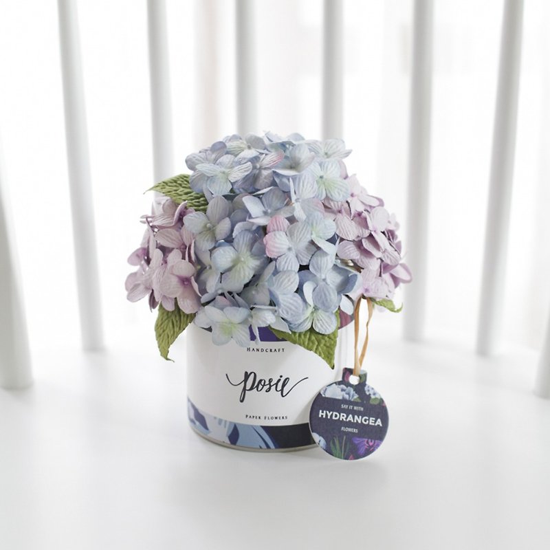 GM205 : Purple Sky, Handmade Paper Flower Aromatic Gift Box Medium Size Flowers - 木工/竹藝/紙雕 - 紙 藍色