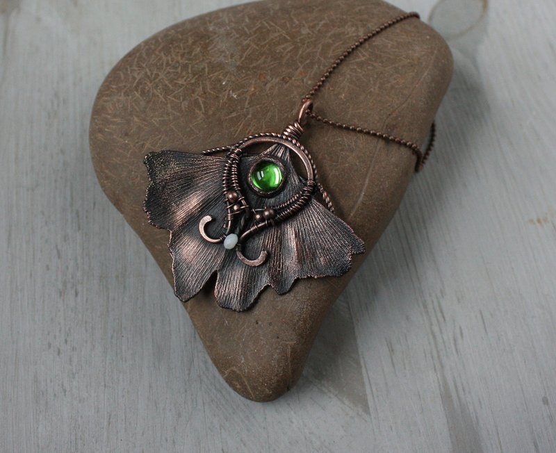Real Ginkgo leaf copper necklace, nature lover gift idea, green necklace - 項鍊 - 銅/黃銅 