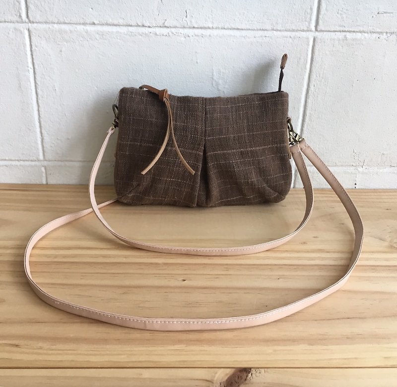 Brown Color Cross-body and Shoulder Mini Skirt Bags Size S Botanical Dyed Cotton - 側背包/斜孭袋 - 棉．麻 咖啡色