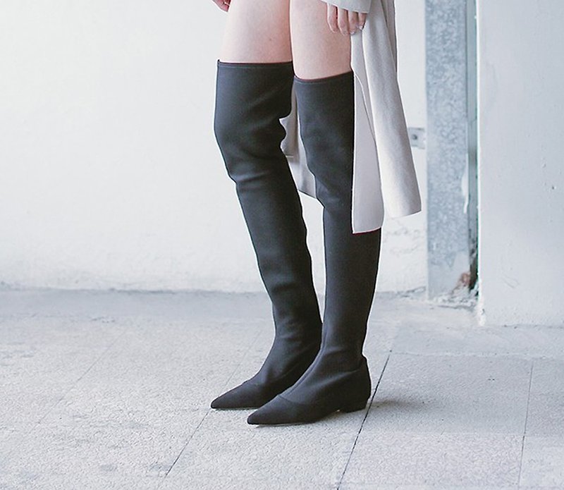 Full sock tip black foot boots - รองเท้าบูทยาวผู้หญิง - หนังแท้ สีดำ