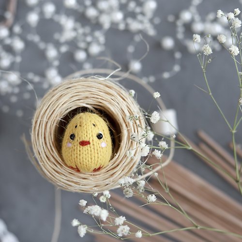 Cute Knit Toy Knitted Easter decor. Knitting bird pattern. Cute chicken toy