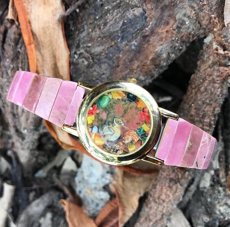 [Lost and find] natural stone forest fruit squirrel watch - Women's Watches - Gemstone Pink