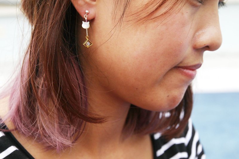 Fritillaria cathead, Bronze fan, moon stone beads, 925 Silver earrings (optionally Peas earrings / ear hook or the ear line section, illustrated as earrings Peas paragraph) - ต่างหู - เครื่องเพชรพลอย สีน้ำเงิน