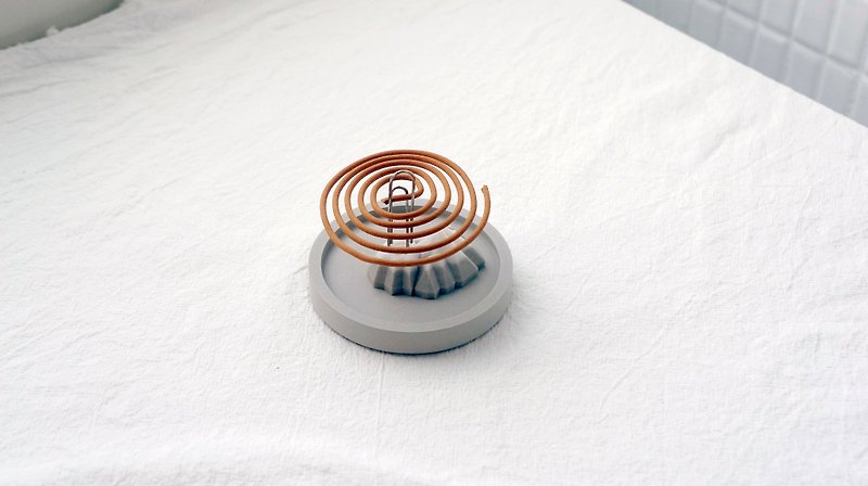 Volcano Mini Incense Holder (Small Base) | Incense Stand/Micro View/Dry Flower/Incense Plate-Designed in Taiwan - Fragrances - Cement Silver