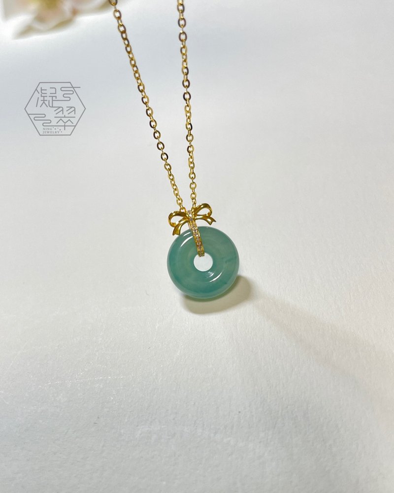 Pure 18k gold bow donut jade pendant (free Silver) - สร้อยคอ - หยก สีเขียว