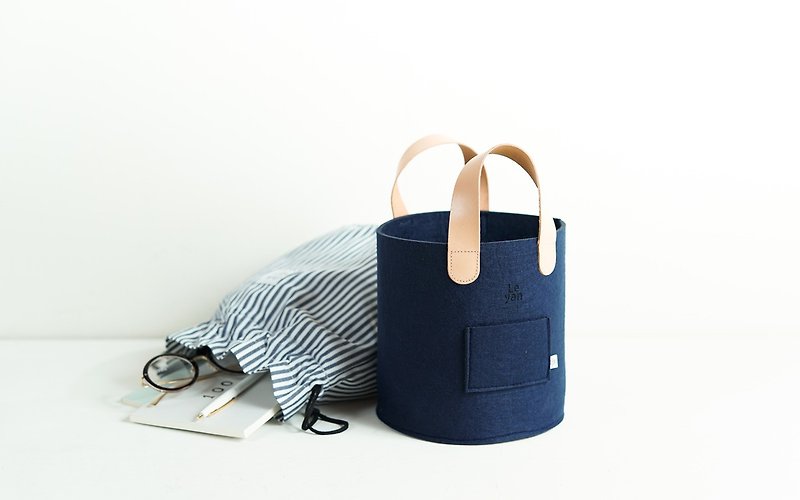樂洋・Leyan- Effortless Chic法國女伶圓筒包－曜石藍 - 化妝袋/收納袋 - 其他人造纖維 藍色