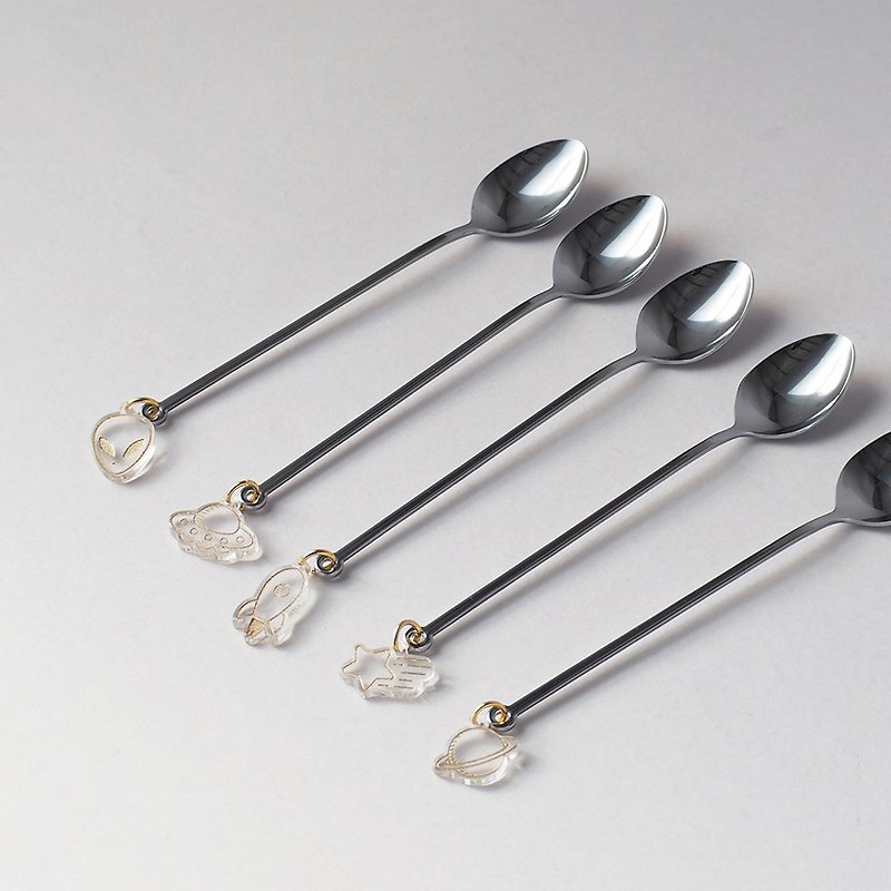 日本高桑金屬 日製宇宙造型垂飾不鏽鋼湯匙-2入-多款可選 - 刀/叉/湯匙/餐具組 - 不鏽鋼 銀色