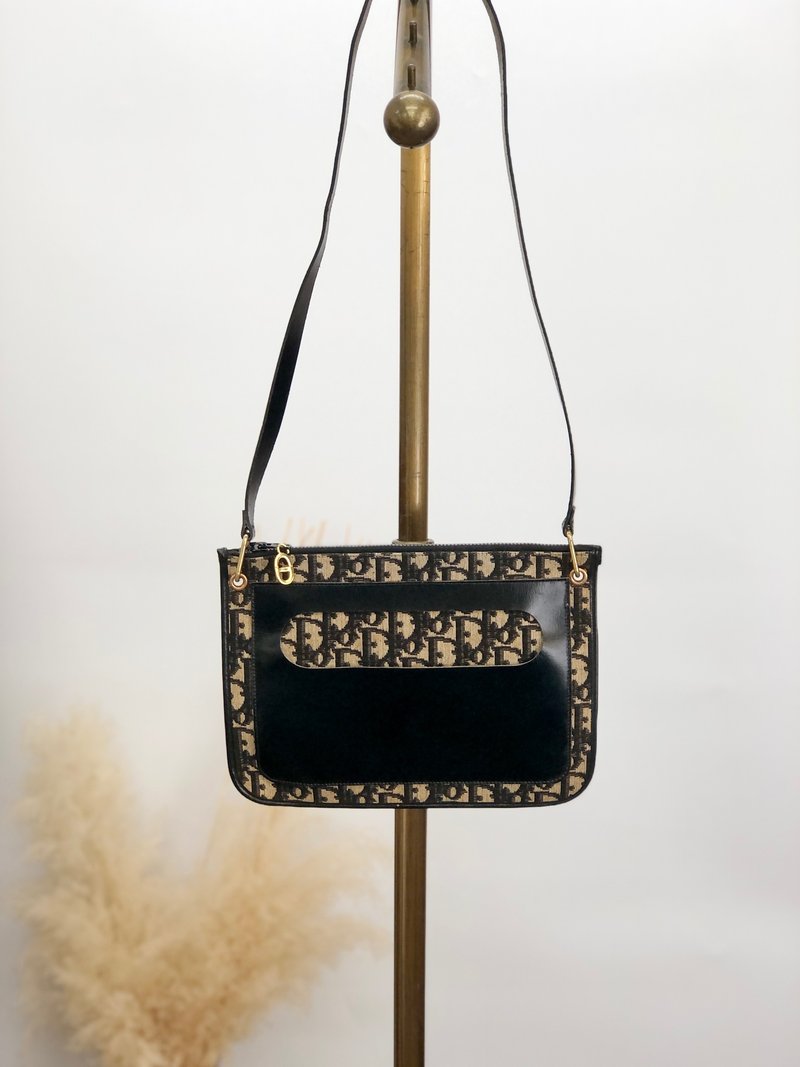 【 日本直送 名牌中古包 】Christian Dior 迪奧 緹花 側背包 黑色 緹花 復古 z8apv6 - 側背包/斜背包 - 棉．麻 黑色