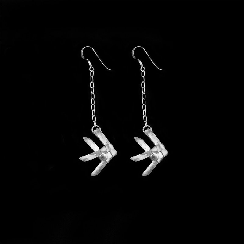 Ta-Pian Fish Dangle Earrings size M Silver 99.9 Pure Silver - Earrings & Clip-ons - Silver Silver