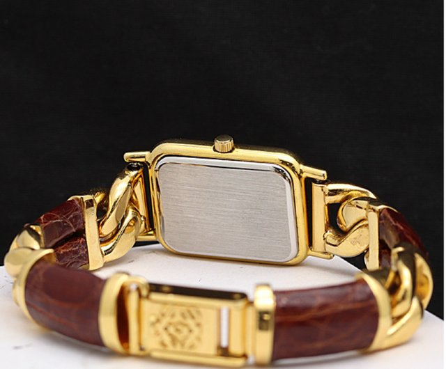 258LOEWE ロエベ　アンティーク　スクエア　コンビ　腕時計 258LOEWE ロエベ アンティーク スクエア コンビ 腕時計 - メルカリ