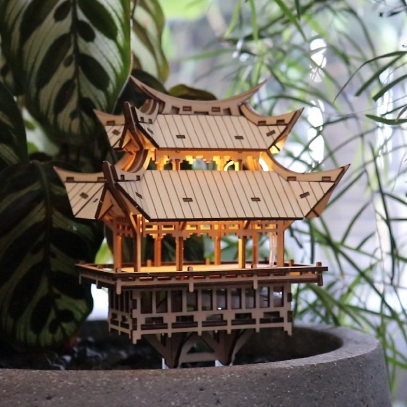 リトル ツリー ハウス - 祝福の神殿 - 照明・ランプ - 木製 カーキ