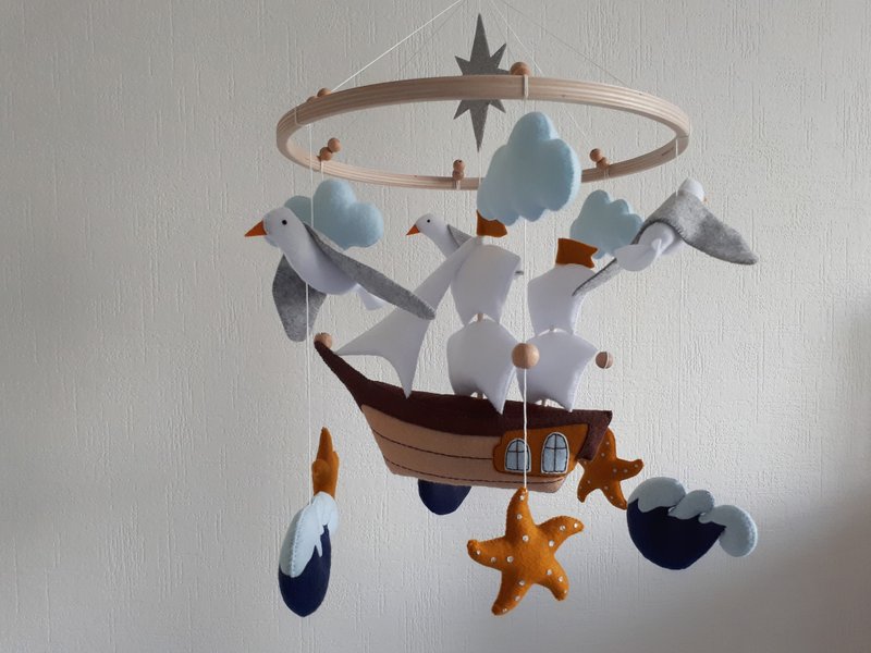 Mobile baby nursery decor crib, ocean mobile, baby shower gift, newborn gift - 寶寶/兒童玩具/玩偶 - 環保材質 多色