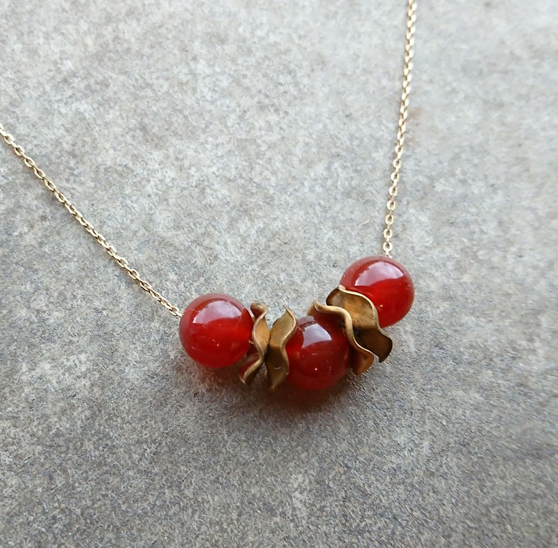 Shabby Chic Carnelian Vintage Brass Beads Necklace - สร้อยคอ - โลหะ สีส้ม
