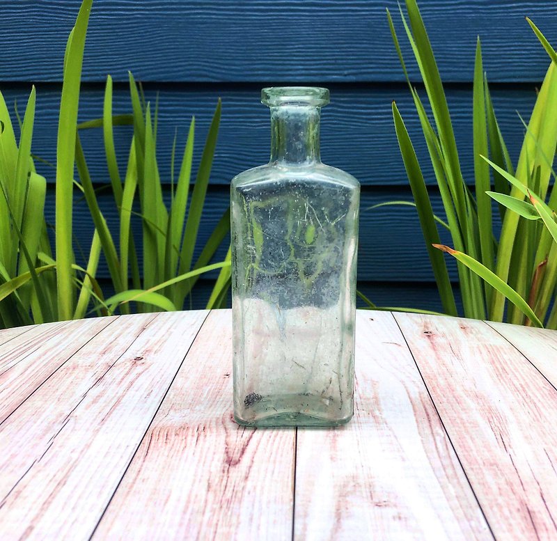 Hand-blown glass bottles / bottles / cruet hundred years old G - ของวางตกแต่ง - แก้ว 
