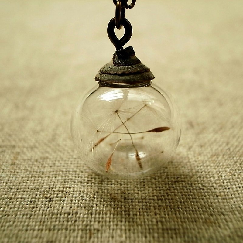 Dandelion glass ball necklace - สร้อยคอ - แก้ว สึชมพู