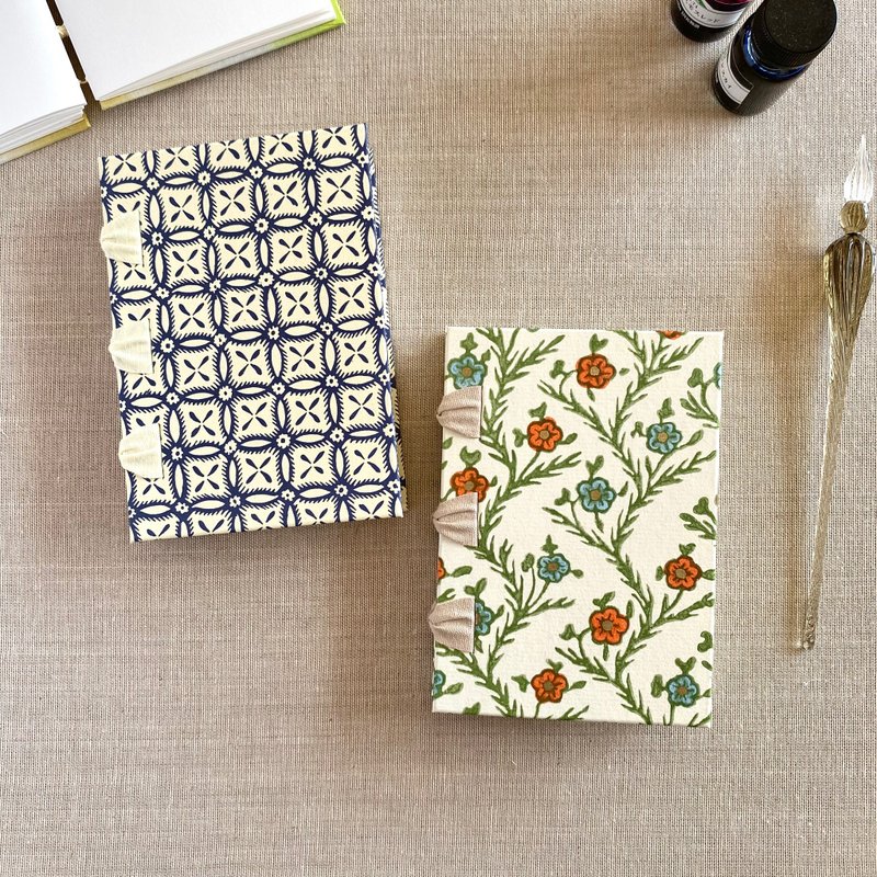 Exposed spine notebook B7 / Italian printed paper - 筆記簿/手帳 - 紙 藍色