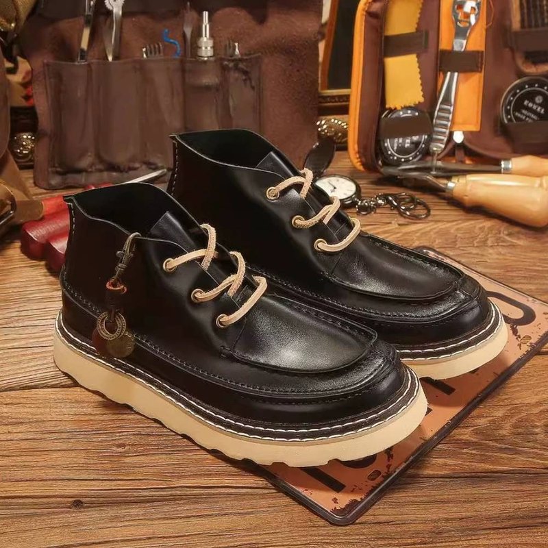 Retro British style men's mid top leather Martin boots casual outdoor work boots - รองเท้าบูธผู้ชาย - หนังแท้ สีดำ