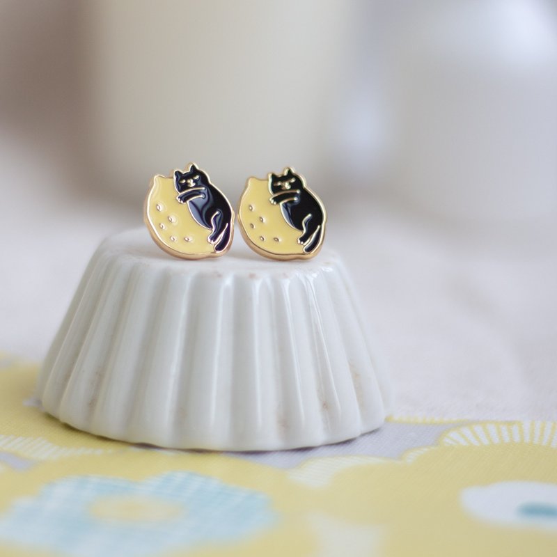 Cat and lemon earrings and clip-ons, set of three - ต่างหู - วัตถุเคลือบ 