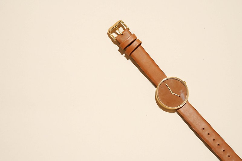 Golden watch  ( convex customization ) - นาฬิกาผู้หญิง - หนังแท้ สีทอง