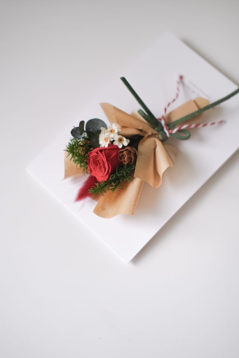 Rose Bouquet-Christmas Card/Eternal Christmas Card/Christmas Gift/Christmas Tree Card/Christmas Wreath - การ์ด/โปสการ์ด - พืช/ดอกไม้ สีแดง