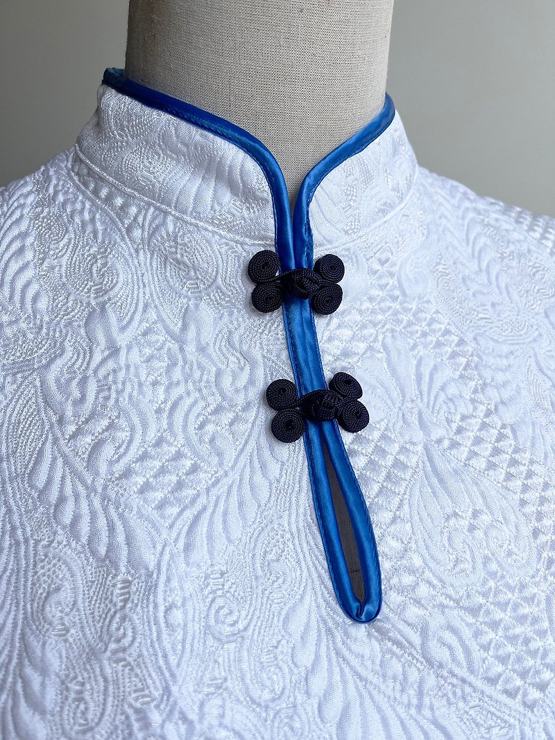 Chinese detached collar　/ white blue - กี่เพ้า - เส้นใยสังเคราะห์ ขาว