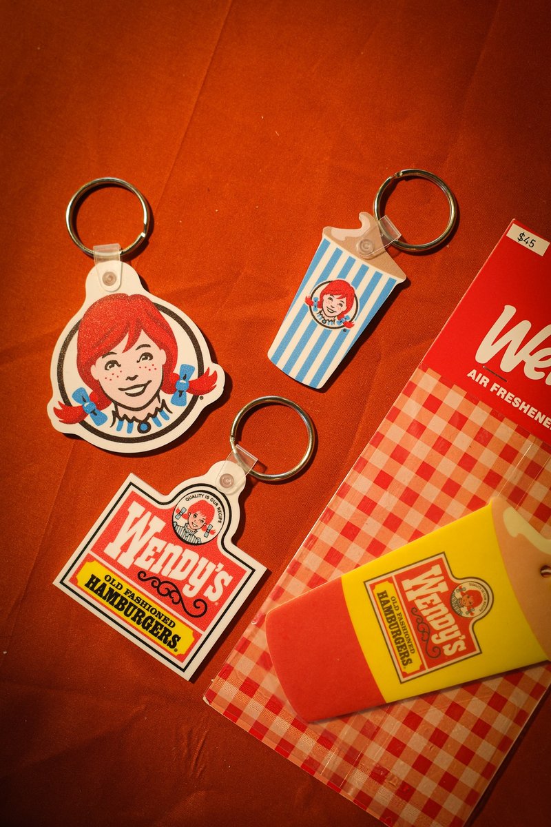 Wendys three-dimensional key chain - ที่ห้อยกุญแจ - พลาสติก หลากหลายสี