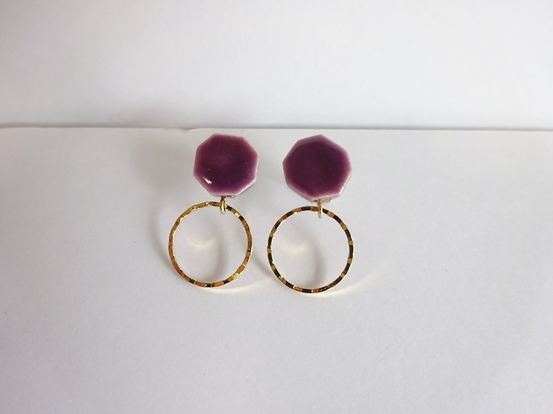 Star anise and gold ring ceramic earrings Clip-On purple - ต่างหู - ดินเผา สีม่วง