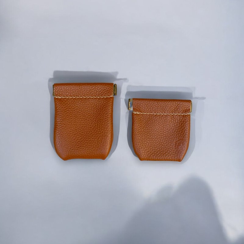 DUAL - Cowhide bullet coin purse/wire/ stamp/storage bag- Brown - กระเป๋าใส่เหรียญ - หนังแท้ สีนำ้ตาล