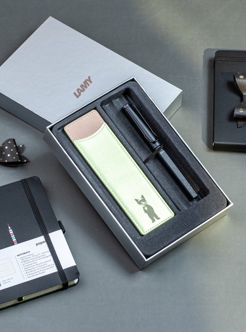 LAMY TAIWAN 官方旗艦館 【雷雕刻字】LAMY鋼珠筆 單入筆套禮盒 / SAFARI 系列 - 極黑