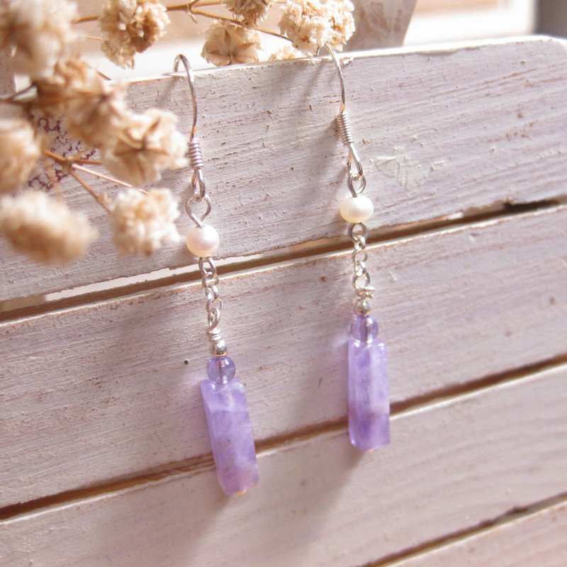 Christmas Ornaments Christmas Gift Box | Sterling Silver Design Earrings Pearl + Amethyst (Ear Hook) - ต่างหู - คริสตัล สีม่วง