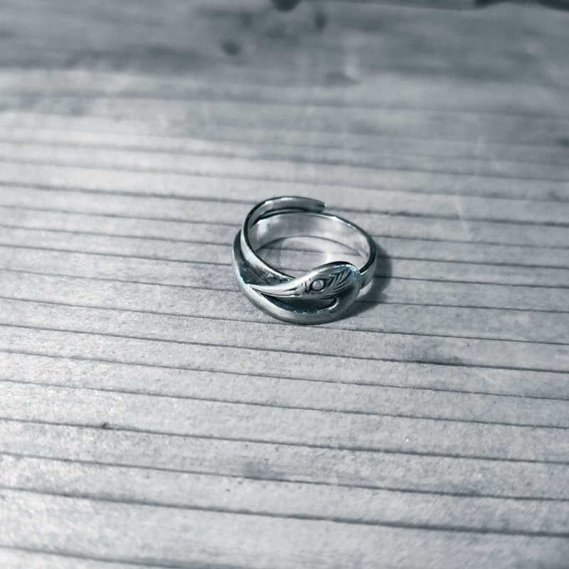 The presence of oxidized silver is a representative motif of auspicious items. Antique Silver candy toothpick remake ring crane_865 retro vintage - General Rings - Sterling Silver Silver