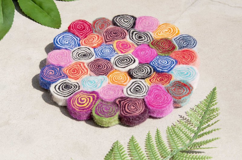 Wool felt rainbow insulation mat pot wool felt pot mat - macarons colorful cake rainbow potholder - ผ้ารองโต๊ะ/ของตกแต่ง - ขนแกะ หลากหลายสี