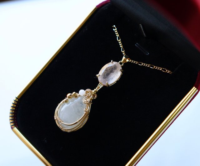 10月誕生石ローズクォーツとブルームーンストーンのワイヤージュエリーネックレス⟡ 10月誕生石ローズクォーツとブルームーンストーンのワイヤー