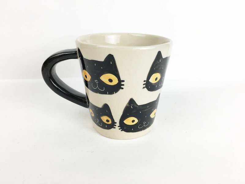 Nice Little Clay wide mouth mug black cat head stealing small red fish 01061-16 - Mugs - Pottery White