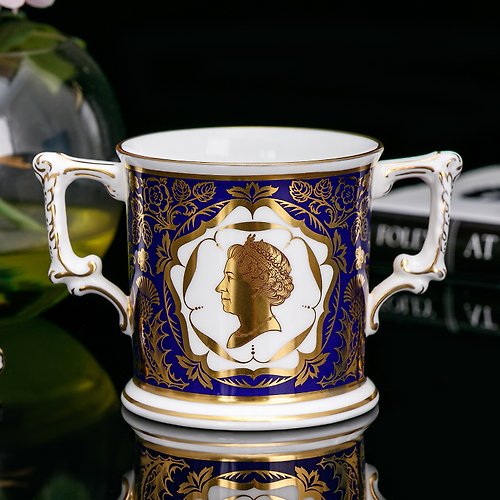 擎上閣裝飾藝術 皇室尊享Royal Crown Derby女王1992骨瓷生日限量馬克杯咖啡茶杯