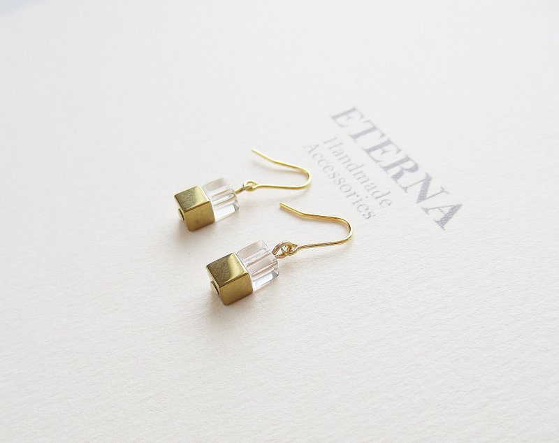 水晶 Crystal quartz and Gold plated hematite earrings - ต่างหู - หิน ขาว