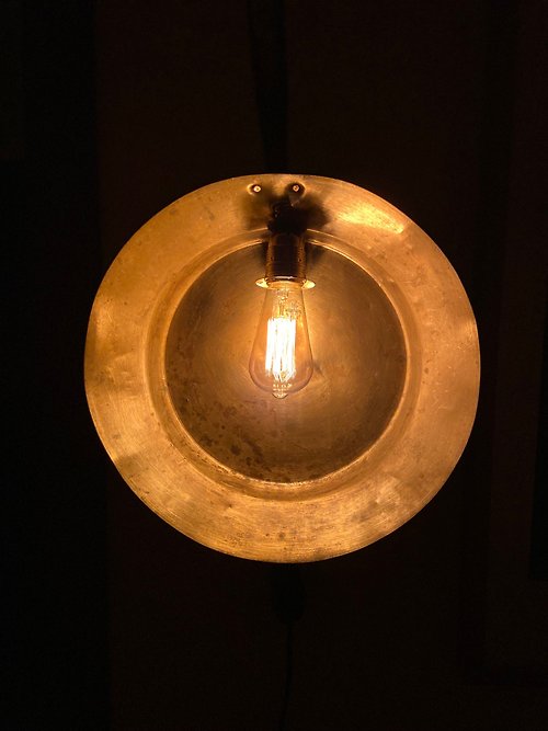 New Life Retro 由古董銅勺製成的插入式壁燈