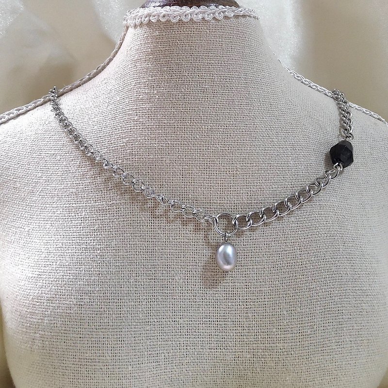 Shadow Knight S series | Steel chain and crystal pearl design necklace - สร้อยคอ - ไข่มุก 