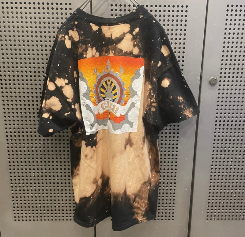ブリーチTシャツ - 女 T 恤 - 棉．麻 