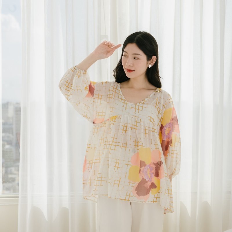 | New New Year's new products・Customized styles | Joy V-neck three-quarter sleeve women's top rice impression - เสื้อผู้หญิง - ผ้าฝ้าย/ผ้าลินิน สีเหลือง