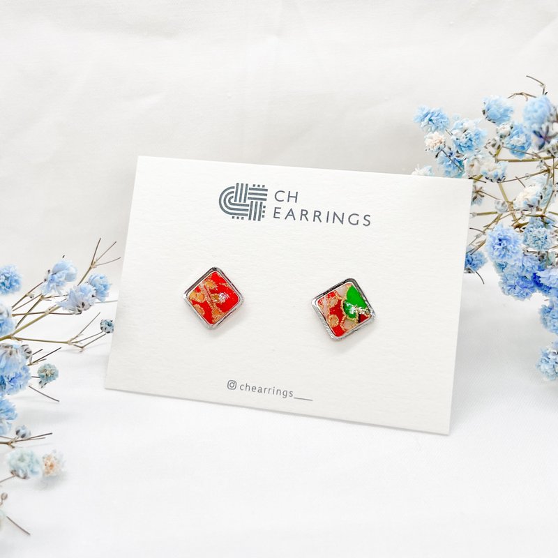 Chearrings | Japanese Paper Resin Square Stud Earrings - ต่างหู - กระดาษ สีแดง