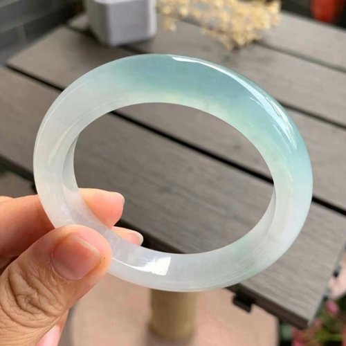 Good Morning Studio 冰種翡翠天然翡翠玉鐲 A玉手鐲 玉鈪 • 冰種天空藍翡翠福鐲