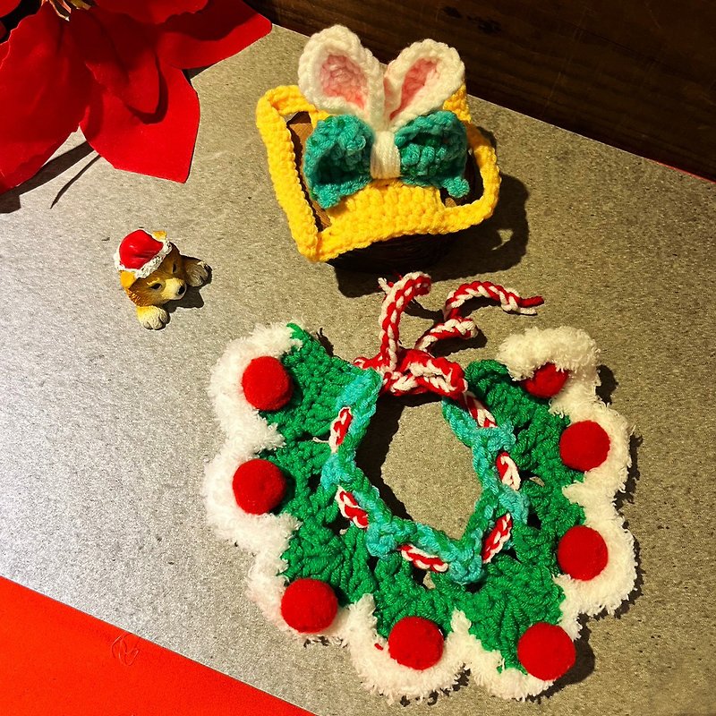 Christmas聖誕限定/白兔來採耶誕紅果/寵物披風帽子領巾/買1贈1 - 寵物衣服 - 棉．麻 紅色