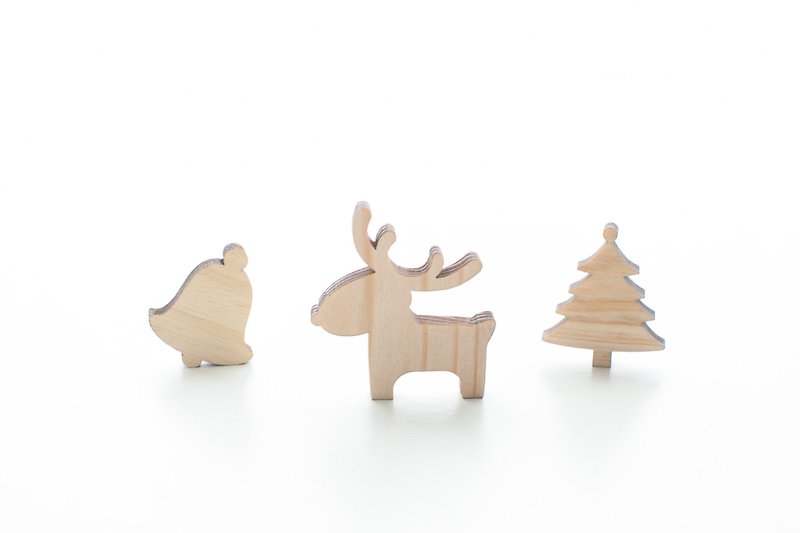 鹿/ベル/クリスマスツリー - 三つのグループにカスタム名のギフト木材木材色の形状を提供しています - ネックレス - 木製 