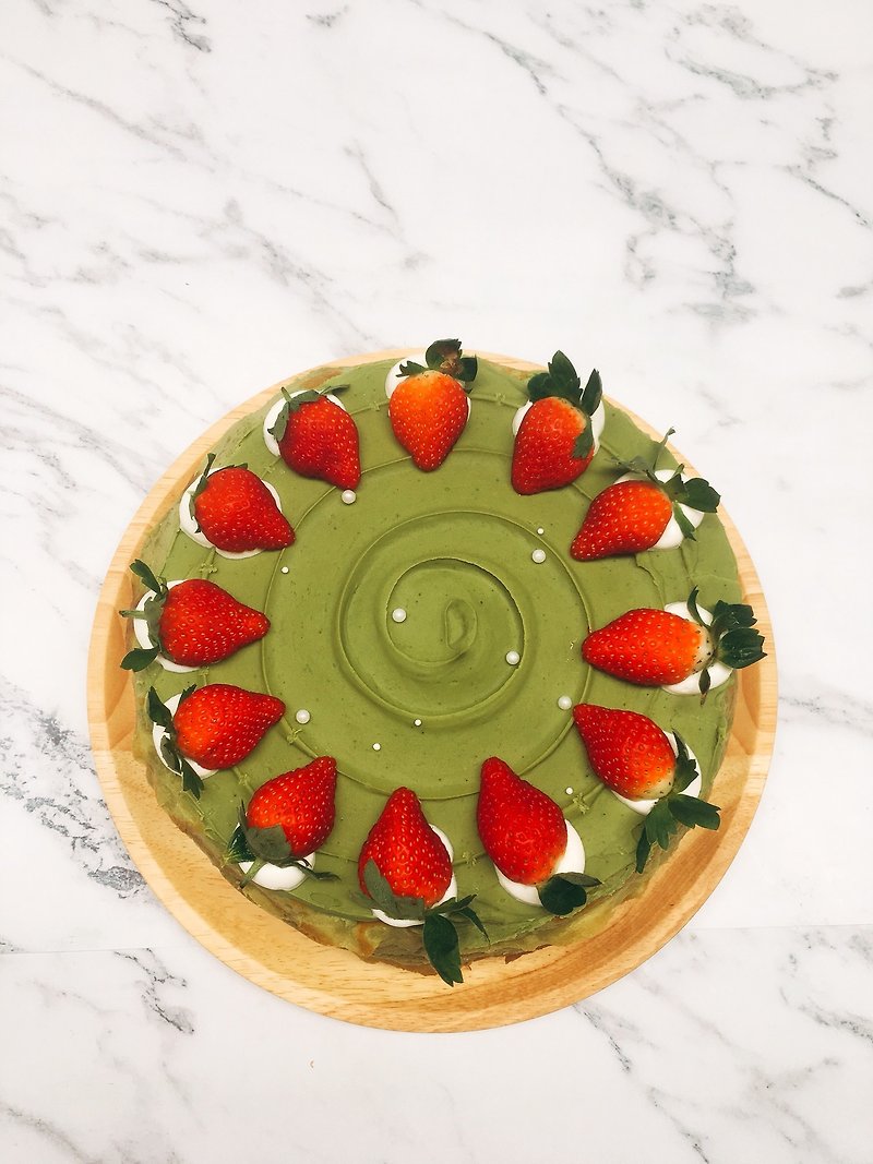 Small garden Matcha strawberry layer cake 8 inches - Cake & Desserts - Fresh Ingredients 