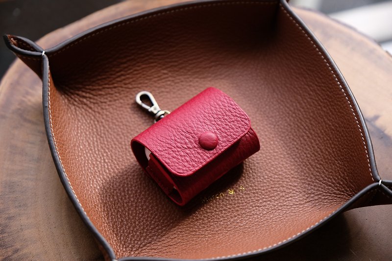 Airpods Pro / Airpods Pro 2 Leather Case - Christmas Red - ที่เก็บหูฟัง - หนังแท้ สีแดง